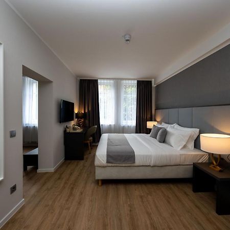 Emily Hotel Leipzig Neue Messe Exteriör bild